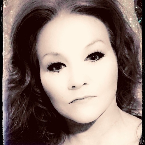 Meet the Posher Other - Meet your Posher, Rebecca